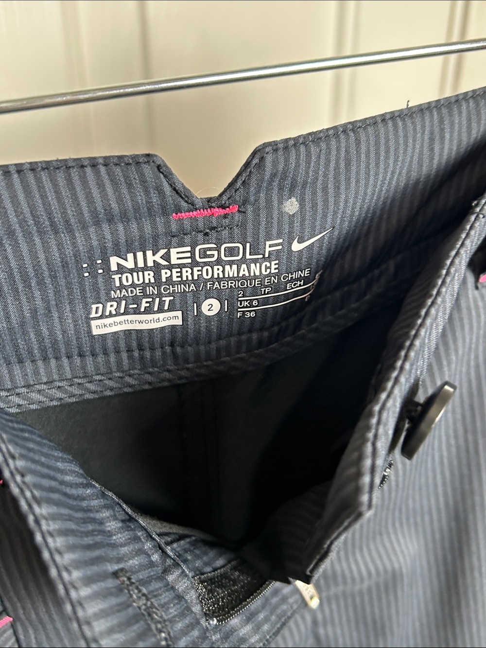 Nike Golf Tour Performance Dri-FIT Skort Navy Pinstripe Pink Accents Size 2 - Picture 2 of 10